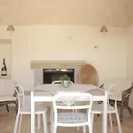 Trulli Curri * סלבה די פאסנו