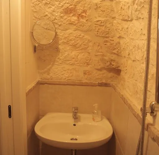 Trulli Curri * Selva Di Fasano